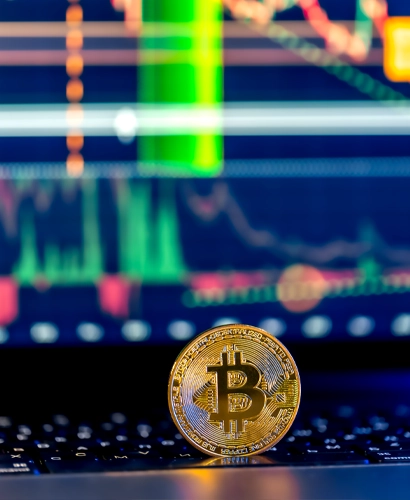 Team von Q-Kynvestium Strategie bei der Marktanalyse